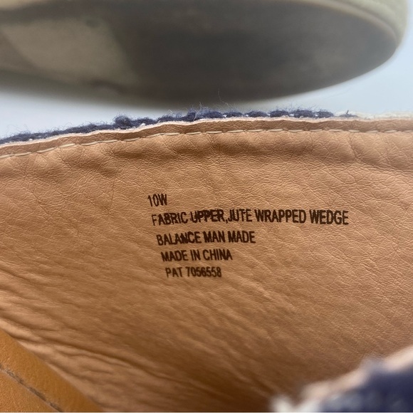 Lane Bryant Women’s Striped Fabric Espadrille Wedge Sandals Blue Beige Size 10W - Picture 5 of 7